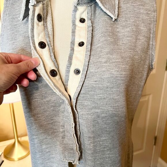 Drew Snap Button Split Front Tunic Size XS French Terry in Heather Gray NWOT - Picture 5 of 8